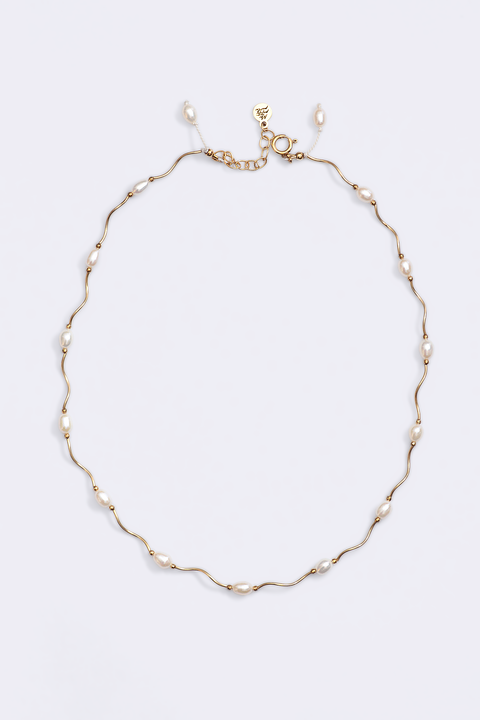 Gal necklace